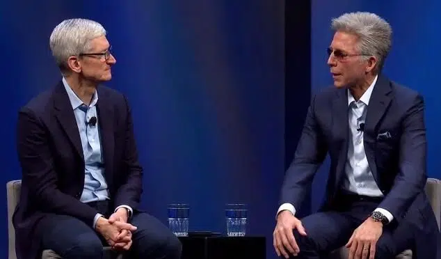 El CEO de Apple, Tim Cook, promociona la realidad aumentada empresarial a medida que Apple y SAP se integran aún más
