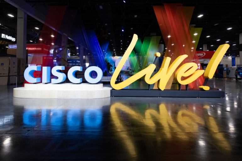 Colorida marca Cisco LIVE del evento Cisco LIVE 2023 en Las Vegas