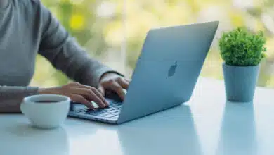 A Mac user accessing Microsoft remote desktop.